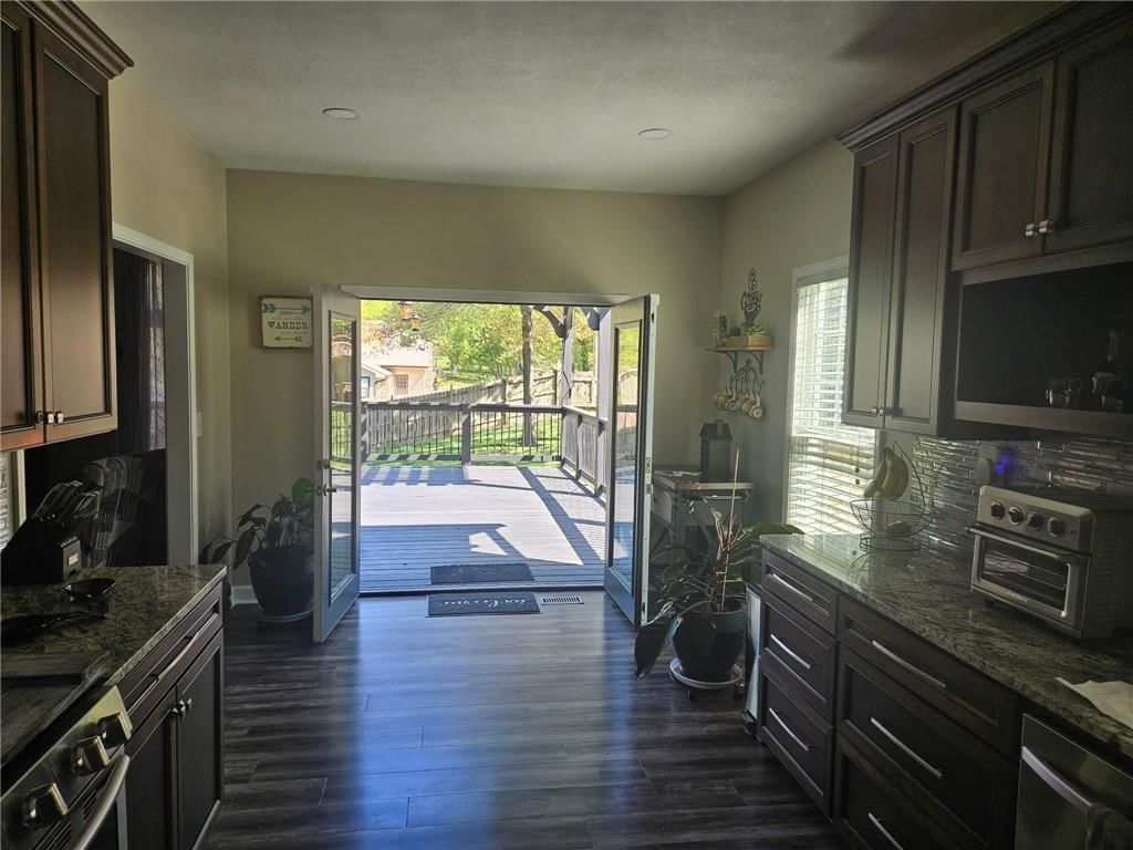 2109 SW Brookshire Drive — photo 10