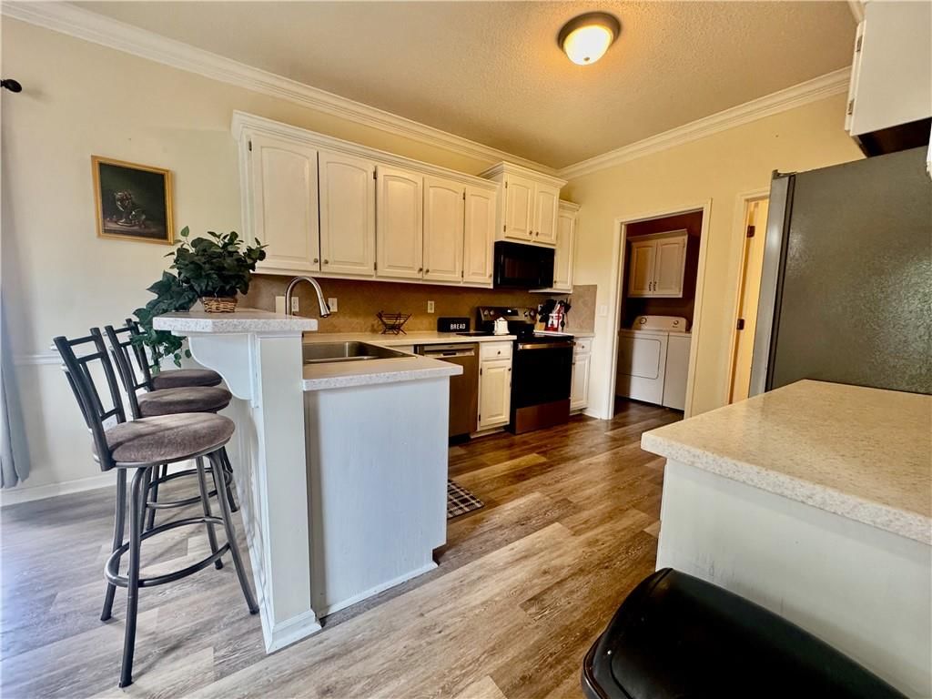 15585 Floyd Street — photo 18
