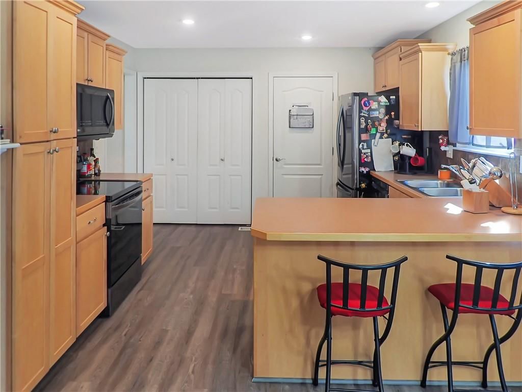 4523 Hedges Avenue — photo 6