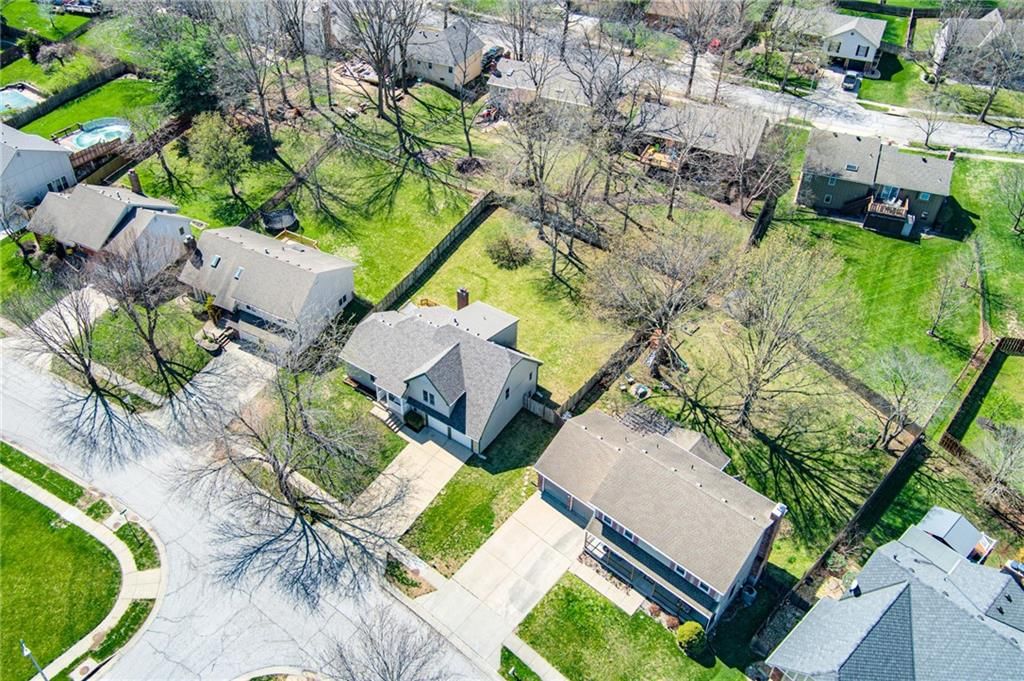 6528 N London Drive — photo 2