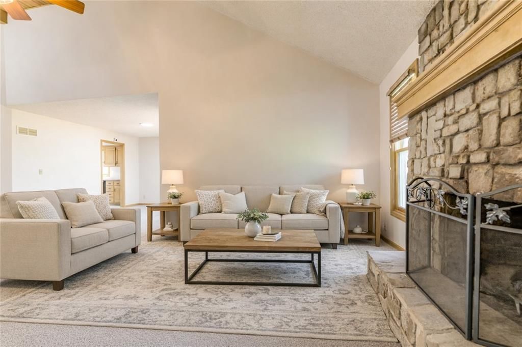 6528 N London Drive — photo 3