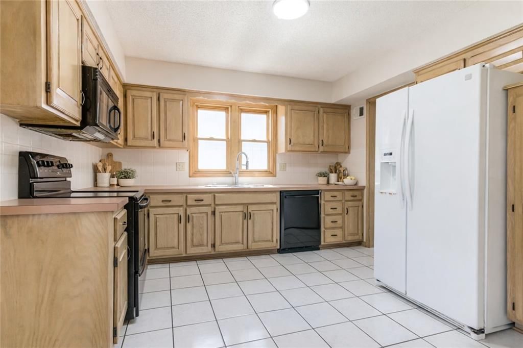 6528 N London Drive — photo 10