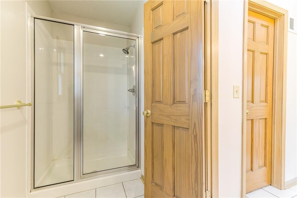 6528 N London Drive — photo 31