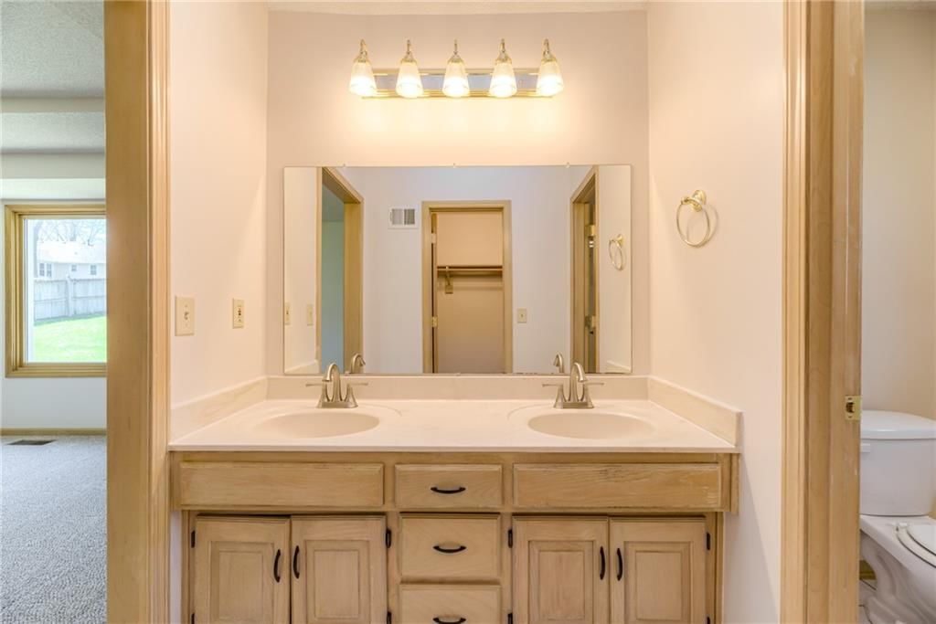 6528 N London Drive — photo 32