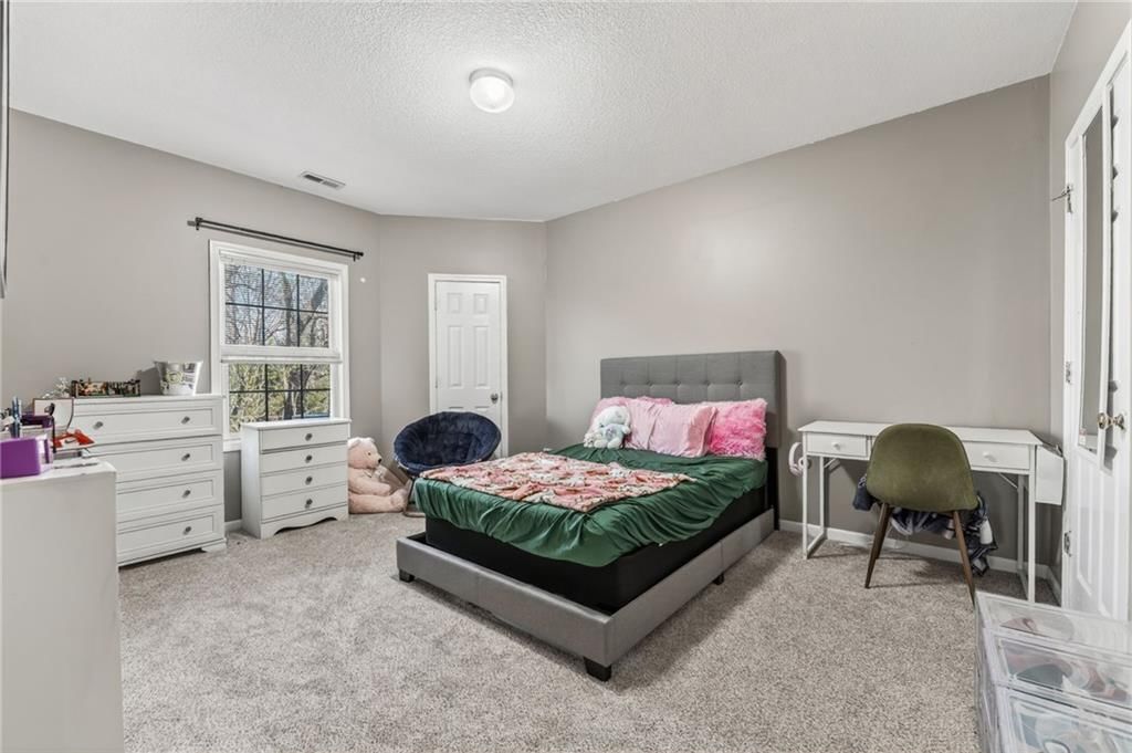 3402 Kempton Court — photo 26