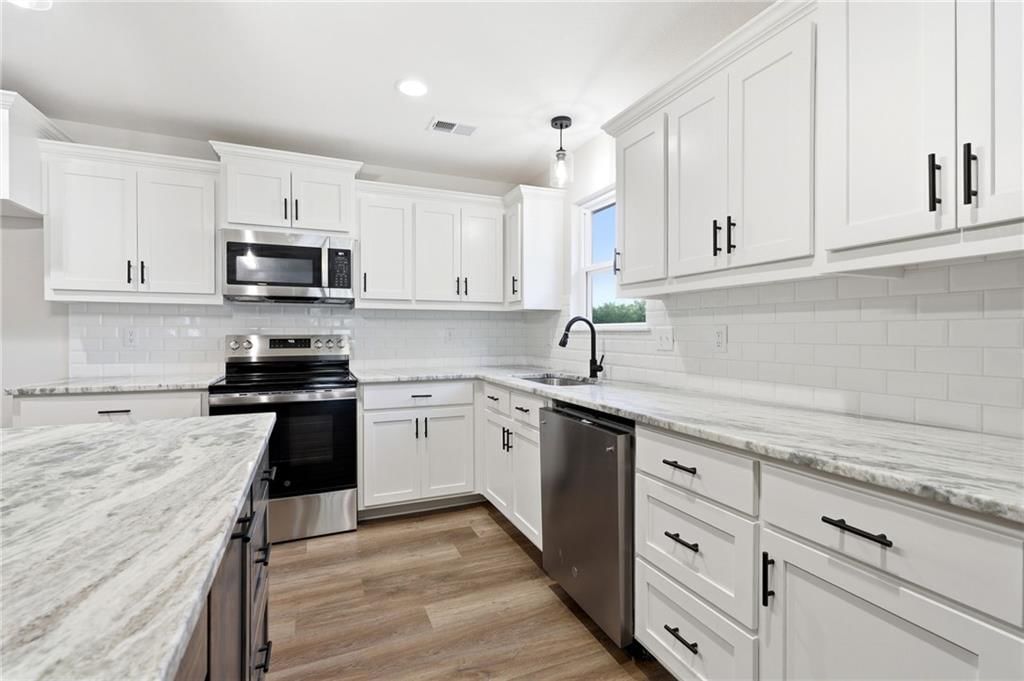 103 S Crittendon Street — photo 13