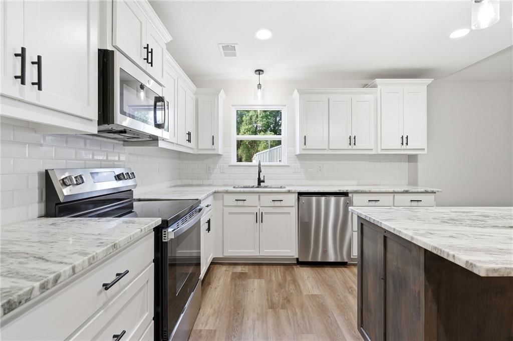 103 S Crittendon Street — photo 14