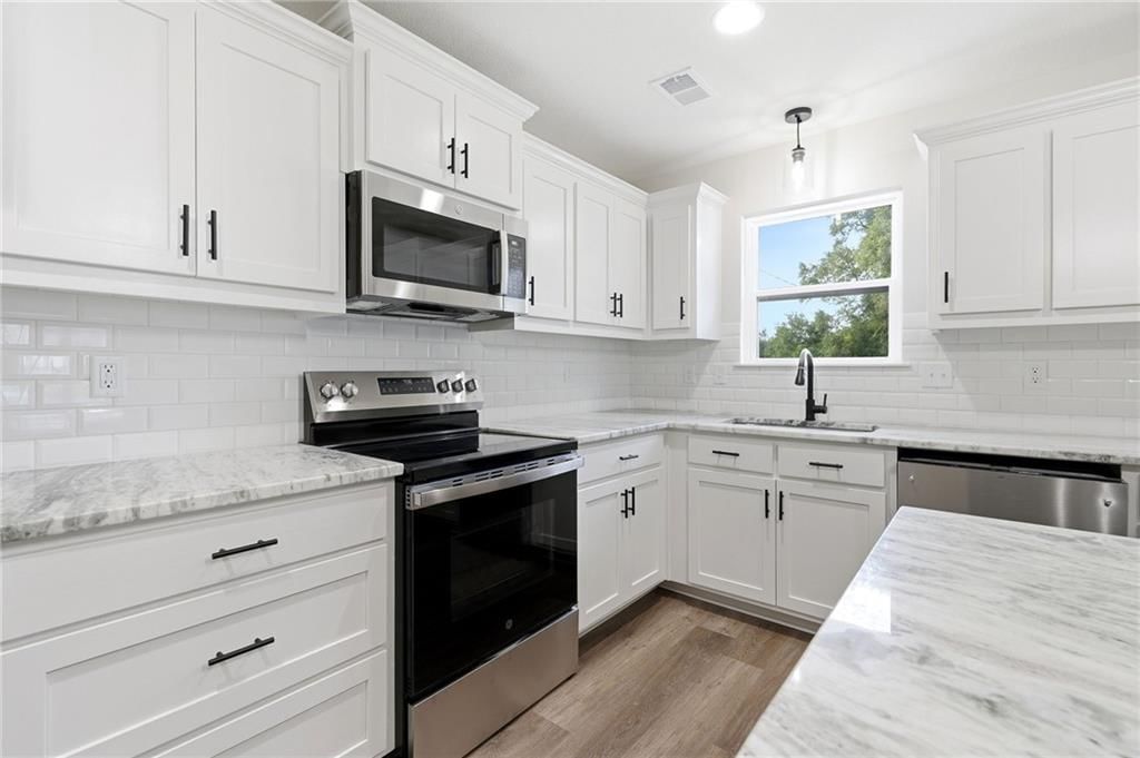 103 S Crittendon Street — photo 15