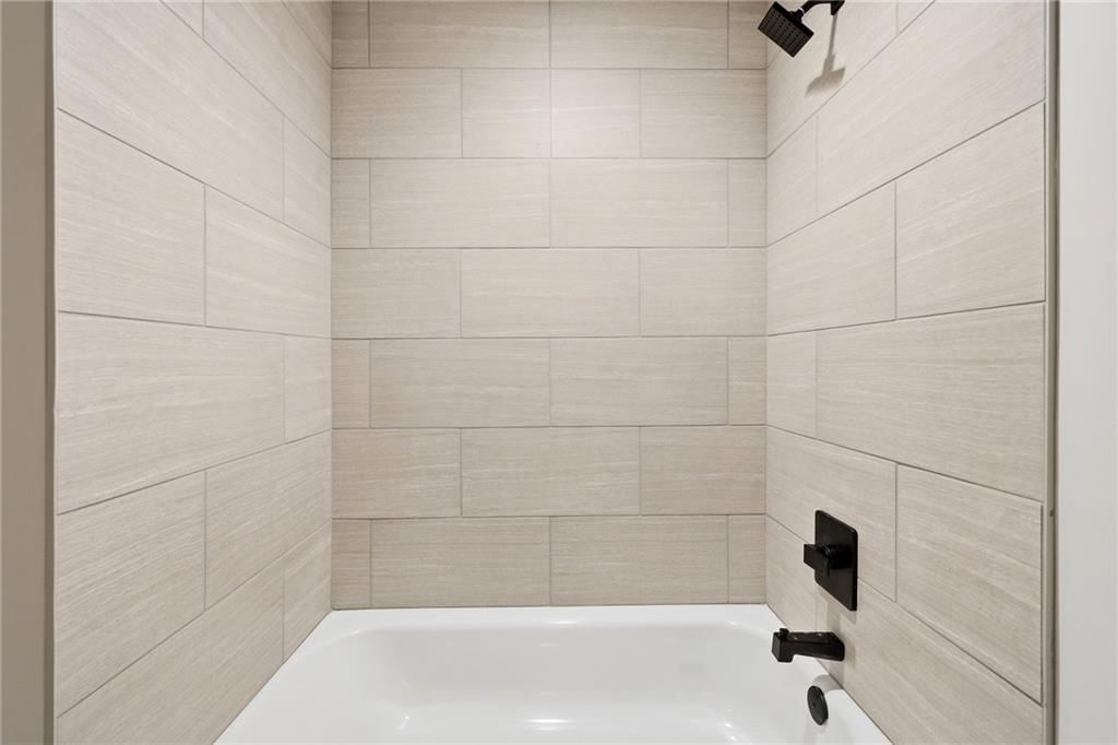 103 S Crittendon Street — photo 23