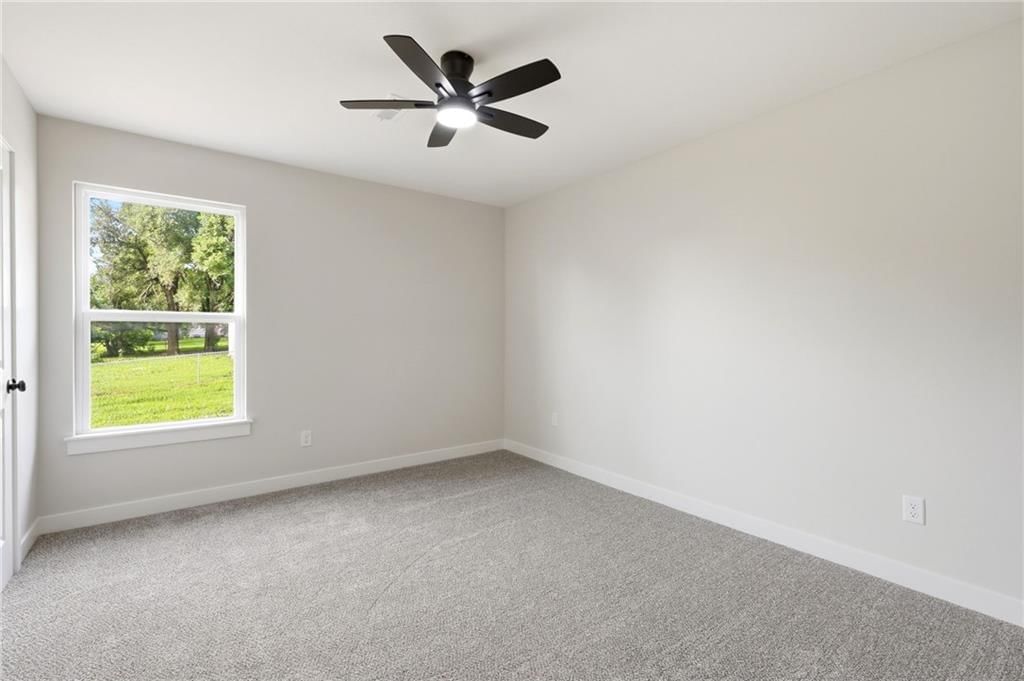 103 S Crittendon Street — photo 24