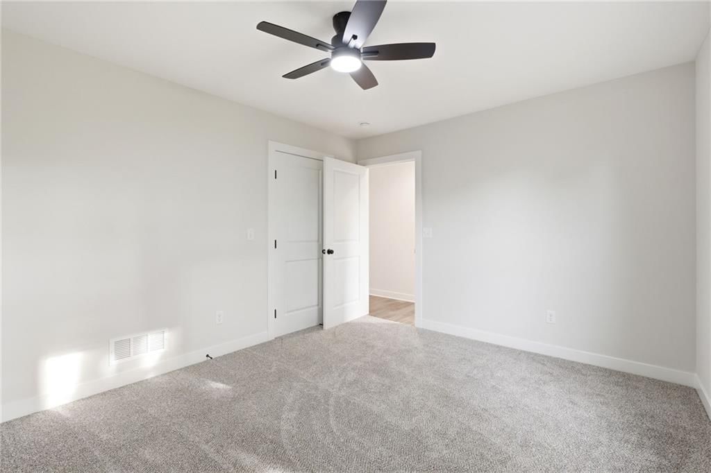 103 S Crittendon Street — photo 27