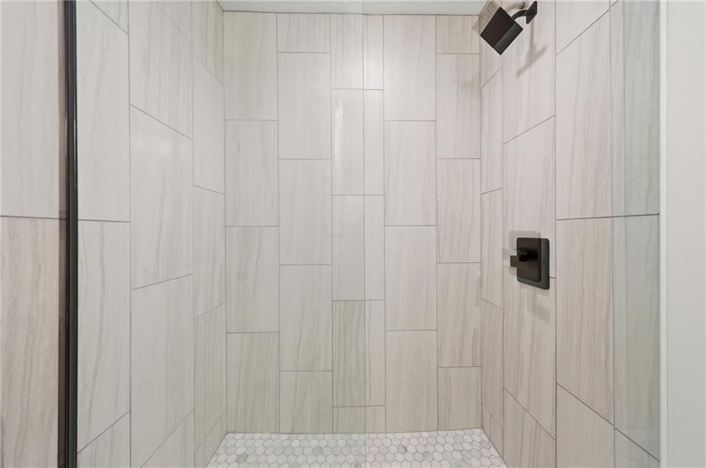 103 S Crittendon Street — photo 31