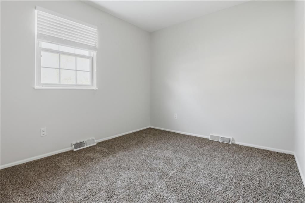1917 SE Abbey Street — photo 21