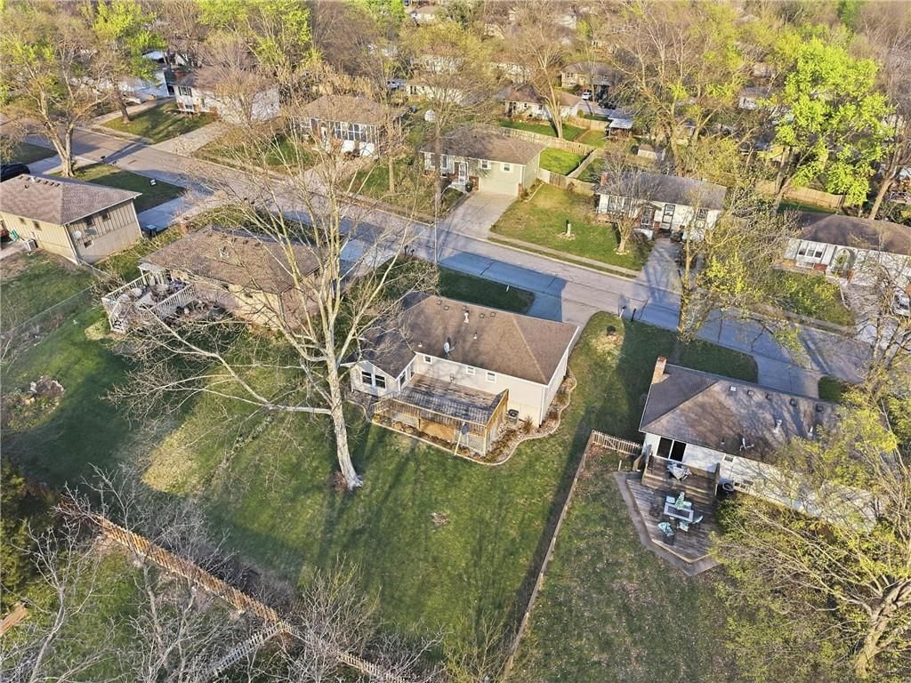 1917 SE Abbey Street — photo 48