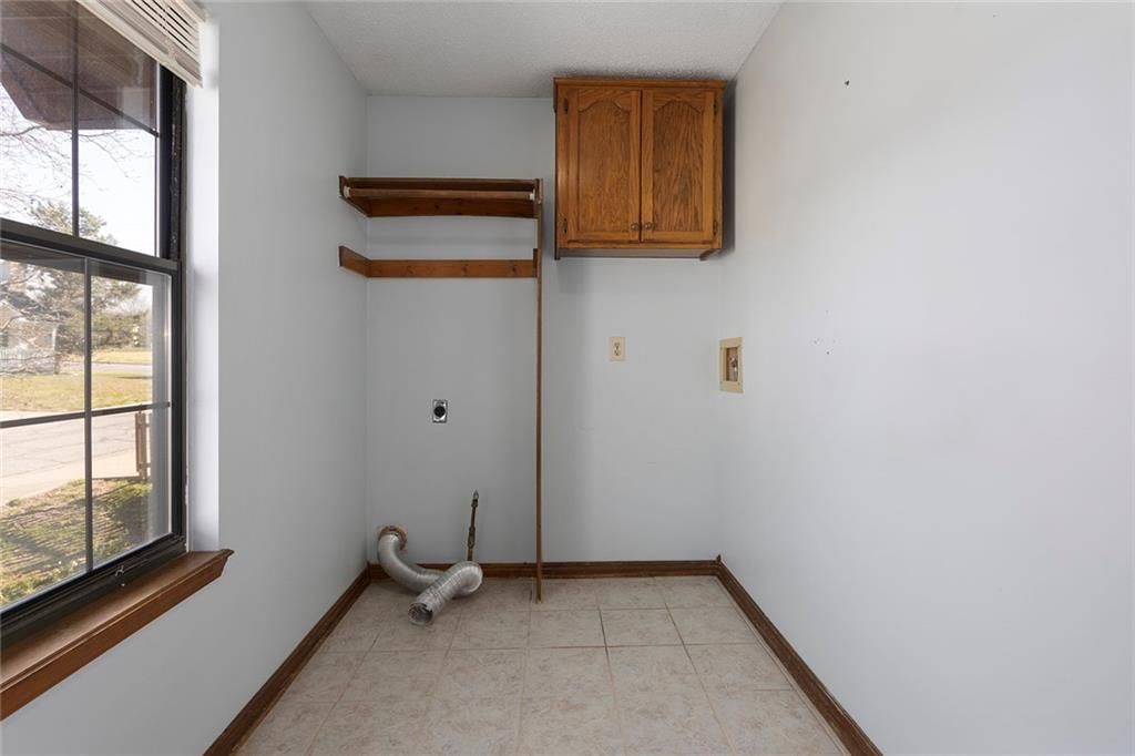 305 SE Bent Tree Drive — photo 12