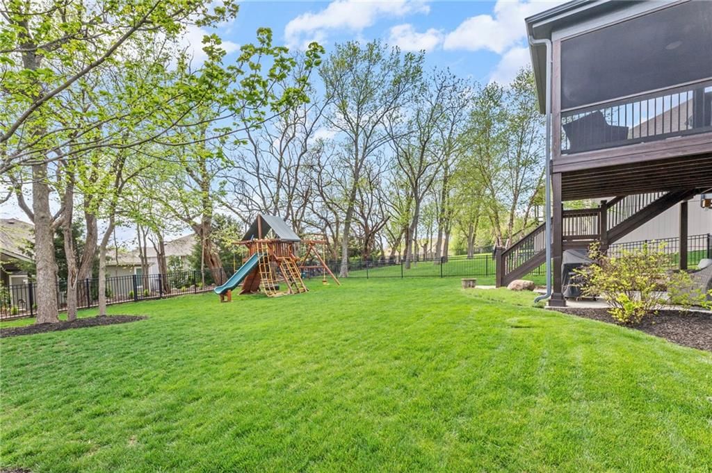 20573 W 112 Terrace — photo 37
