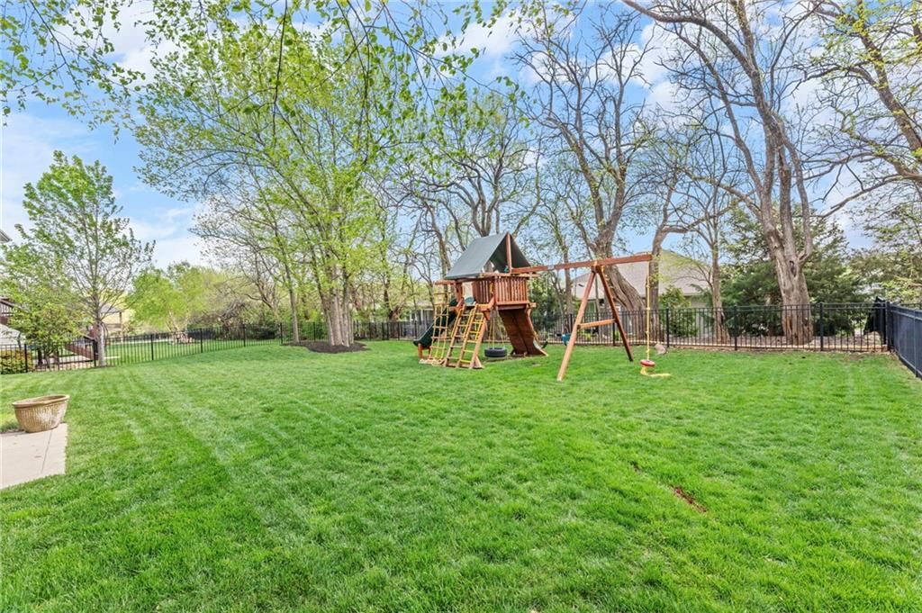 20573 W 112 Terrace — photo 38
