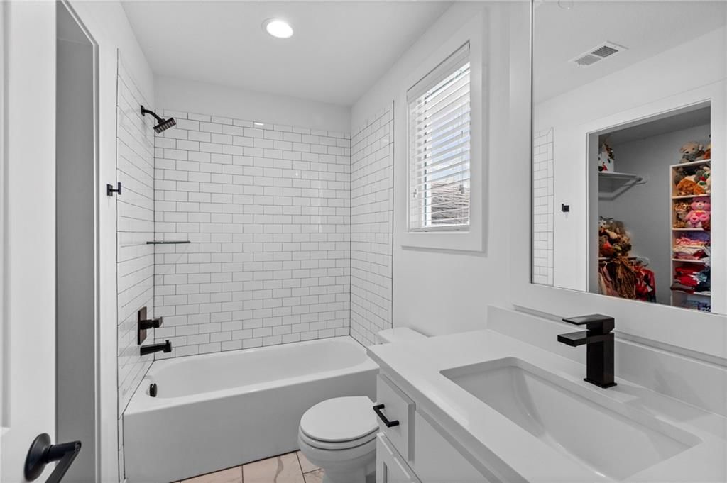 4911 Haskins Street — photo 32