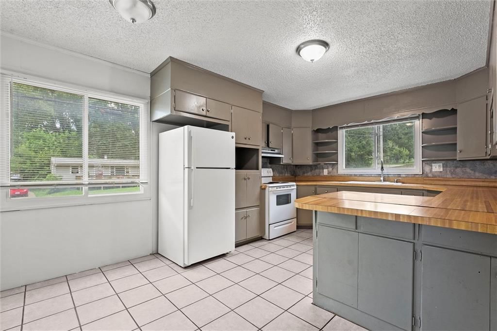 701 W 24th Street — photo 9