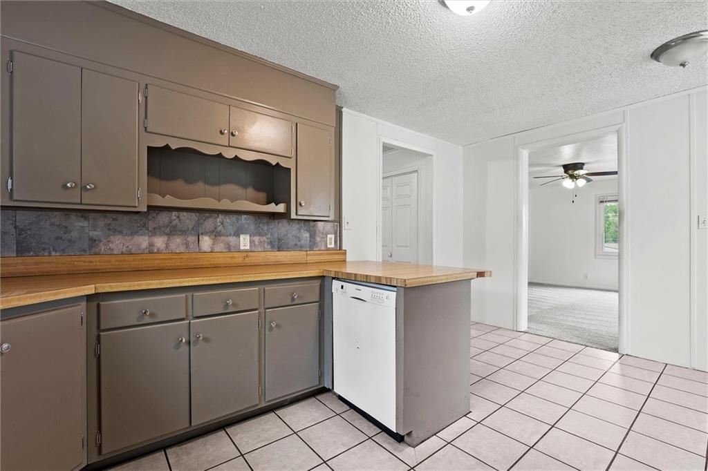 701 W 24th Street — photo 12
