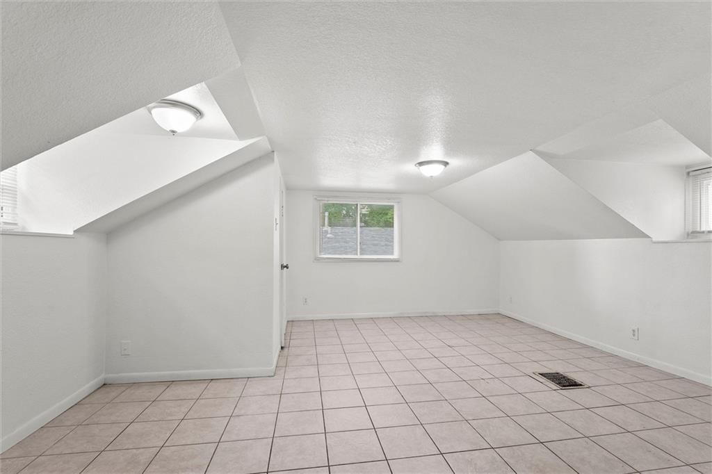 701 W 24th Street — photo 22