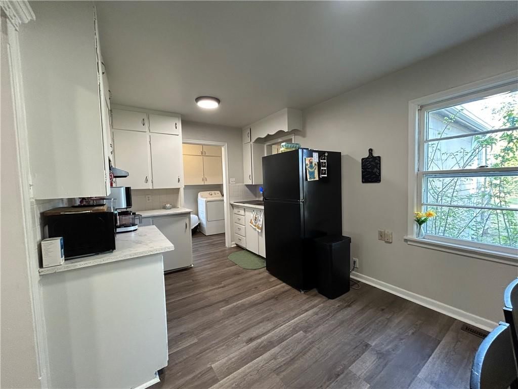 1708 Irving Street — photo 7