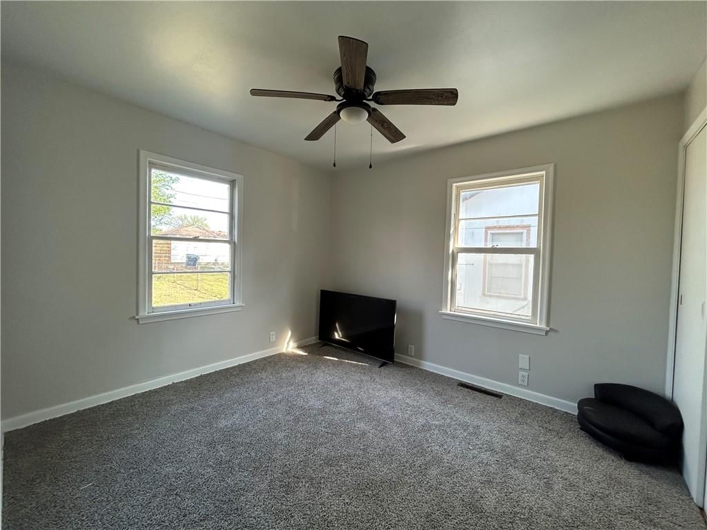 1708 Irving Street — photo 13