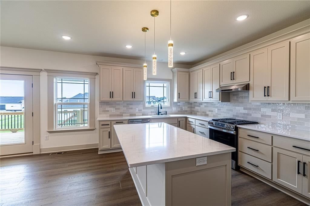 4706 Woodland Shores Court — photo 10