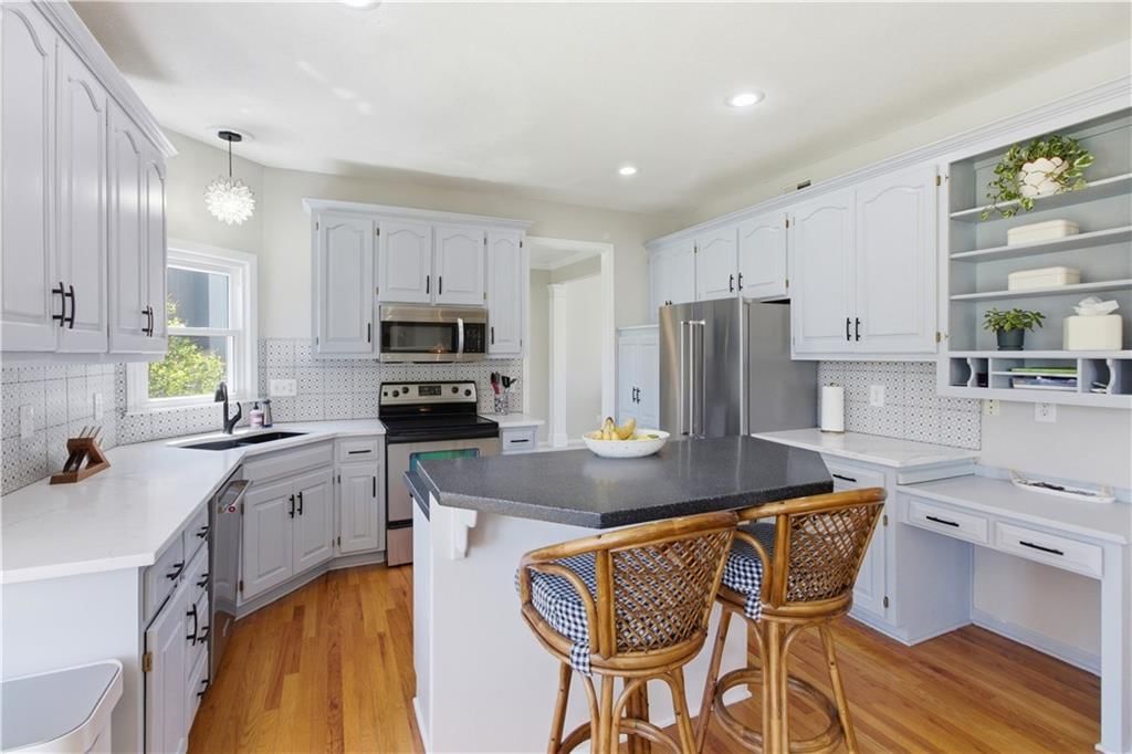 13213 Barton Street — photo 17