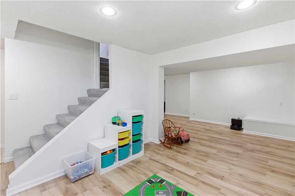 13213 Barton Street — photo 40