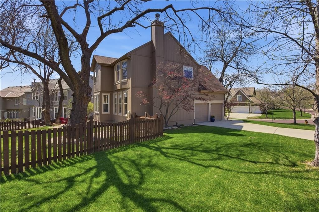 13213 Barton Street — photo 52