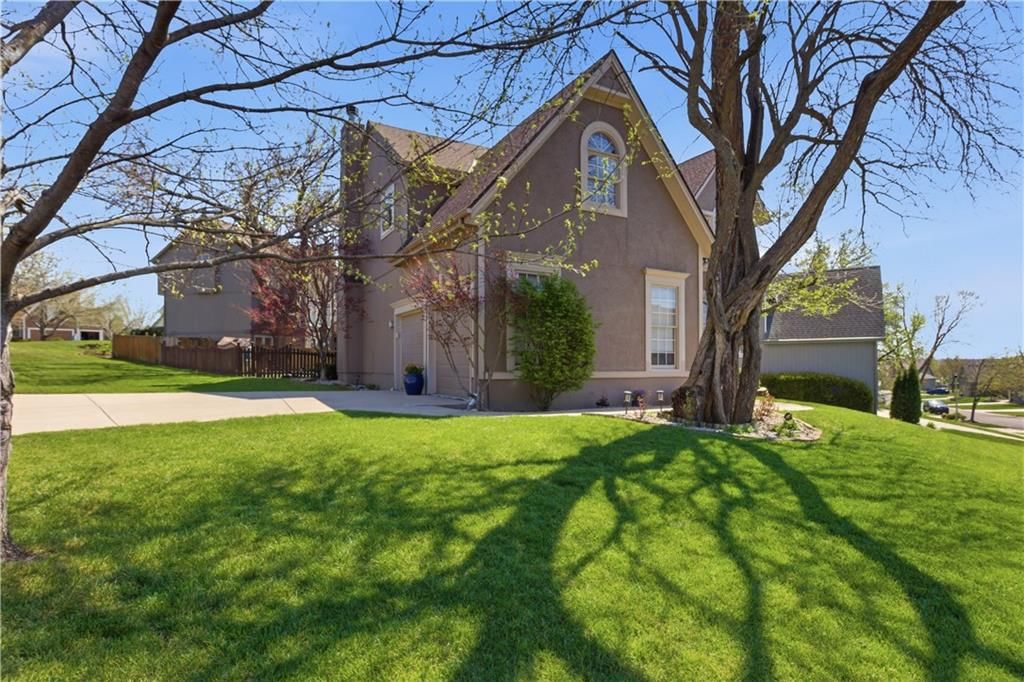 13213 Barton Street — photo 53