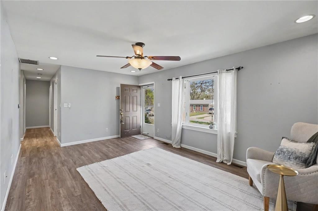 1813 Miller Drive — photo 5