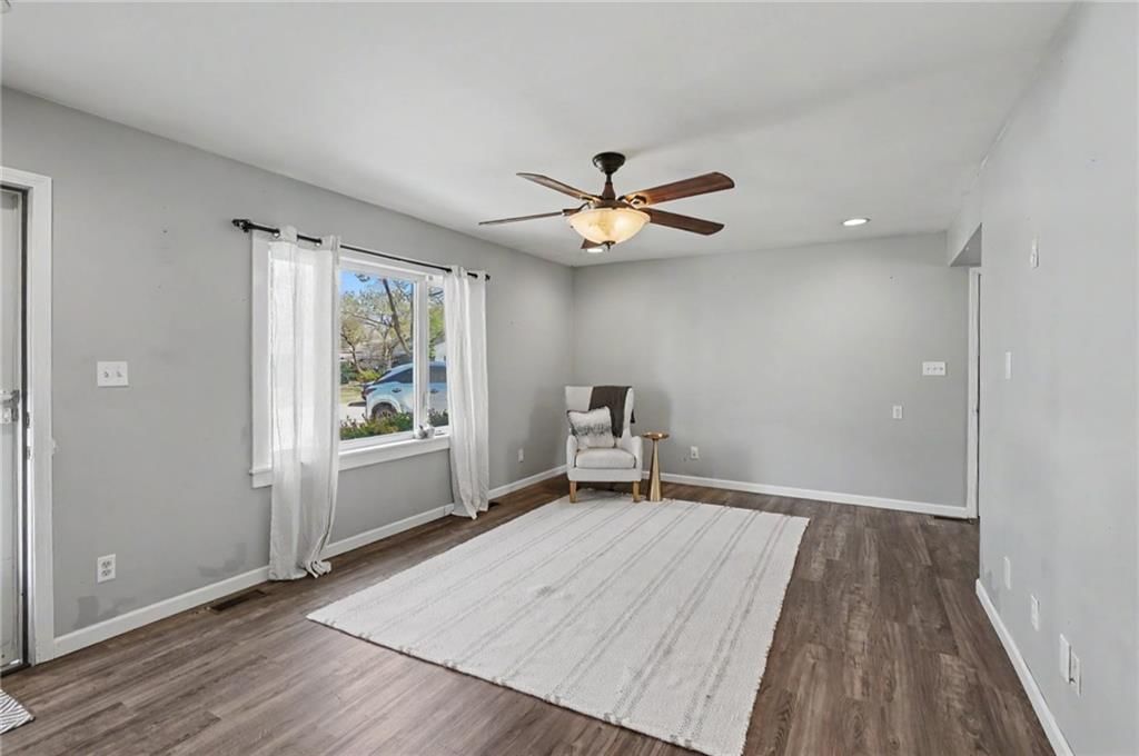 1813 Miller Drive — photo 6