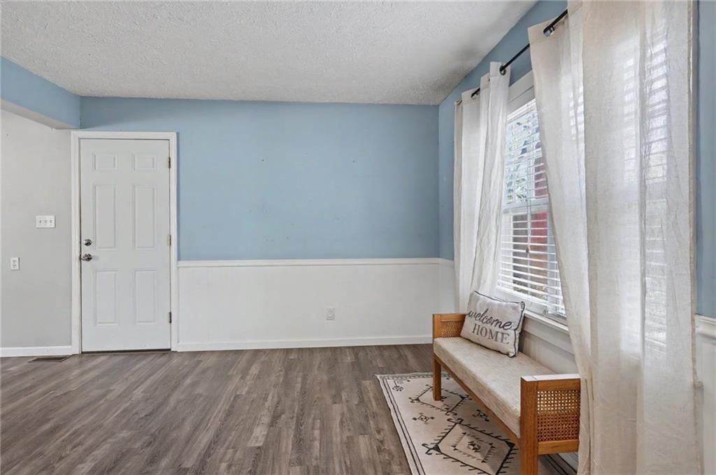 1813 Miller Drive — photo 8