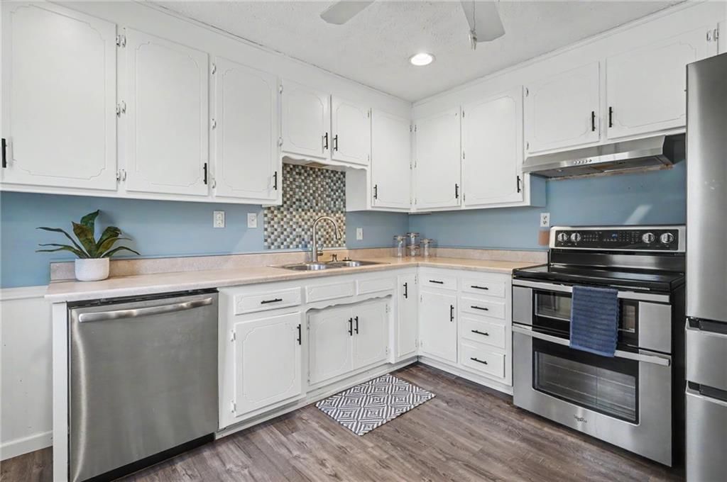 1813 Miller Drive — photo 10
