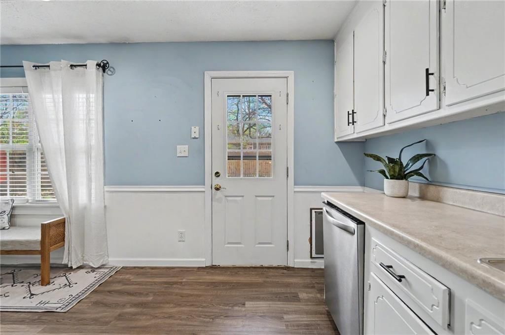 1813 Miller Drive — photo 13
