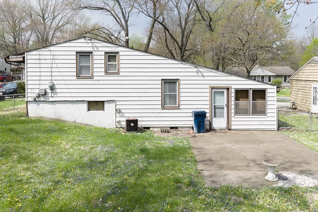 11309 Marsh Avenue — photo 2