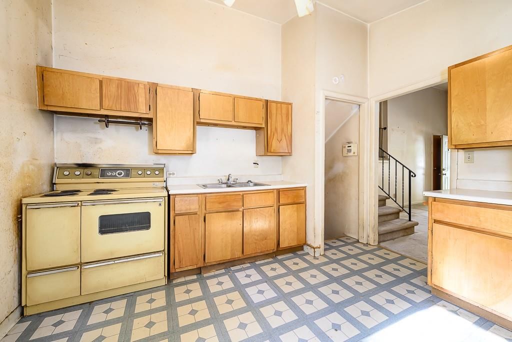 11309 Marsh Avenue — photo 8