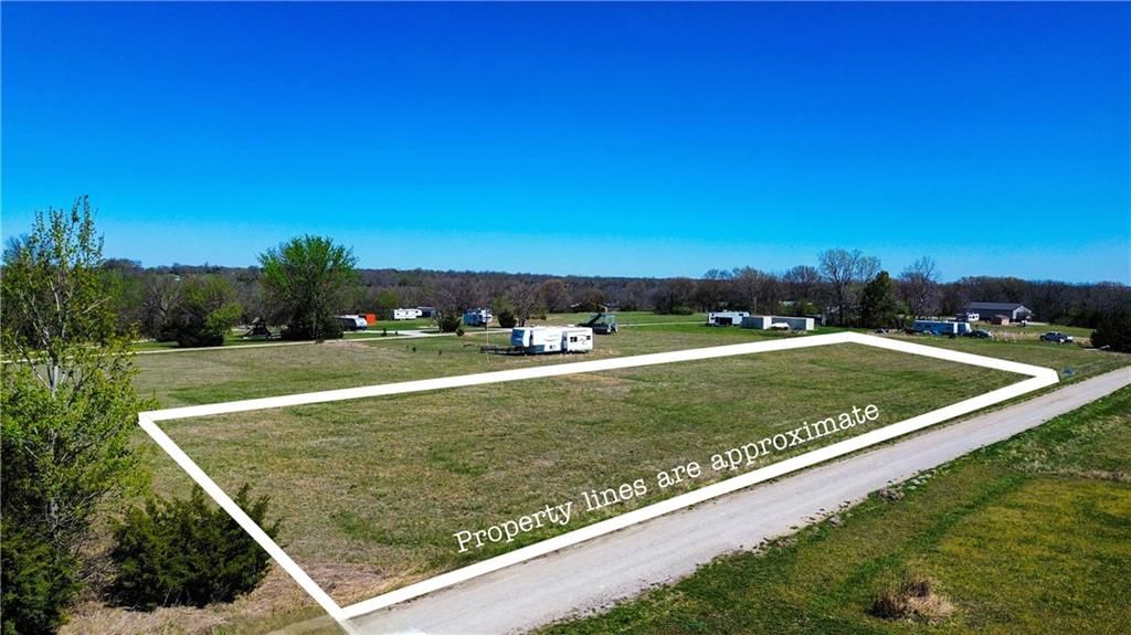 9,13,17,21,25 Badger Drive — photo 2