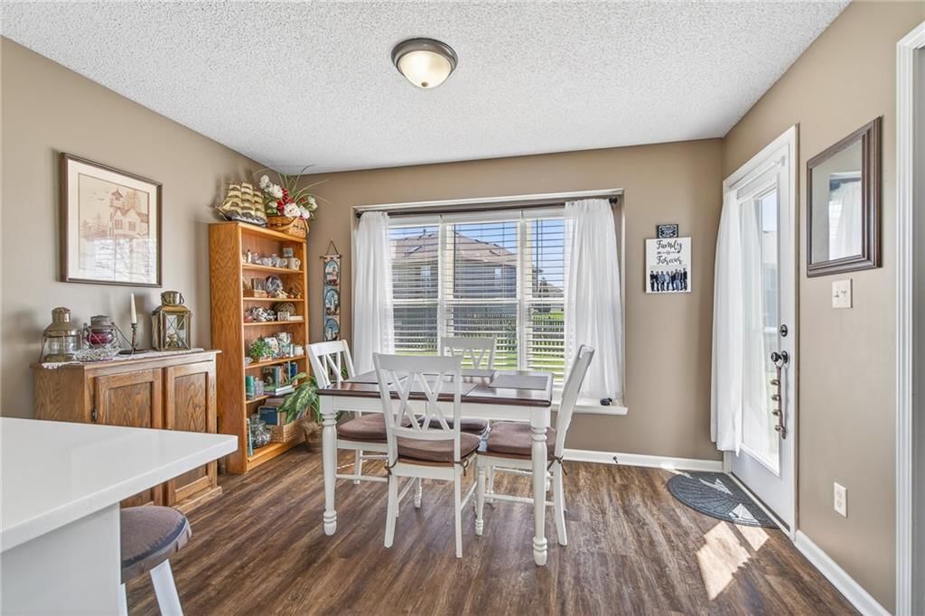 955 NW Maplewood Court — photo 13