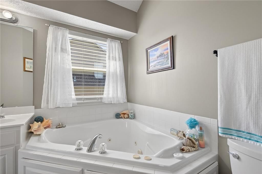 955 NW Maplewood Court — photo 19
