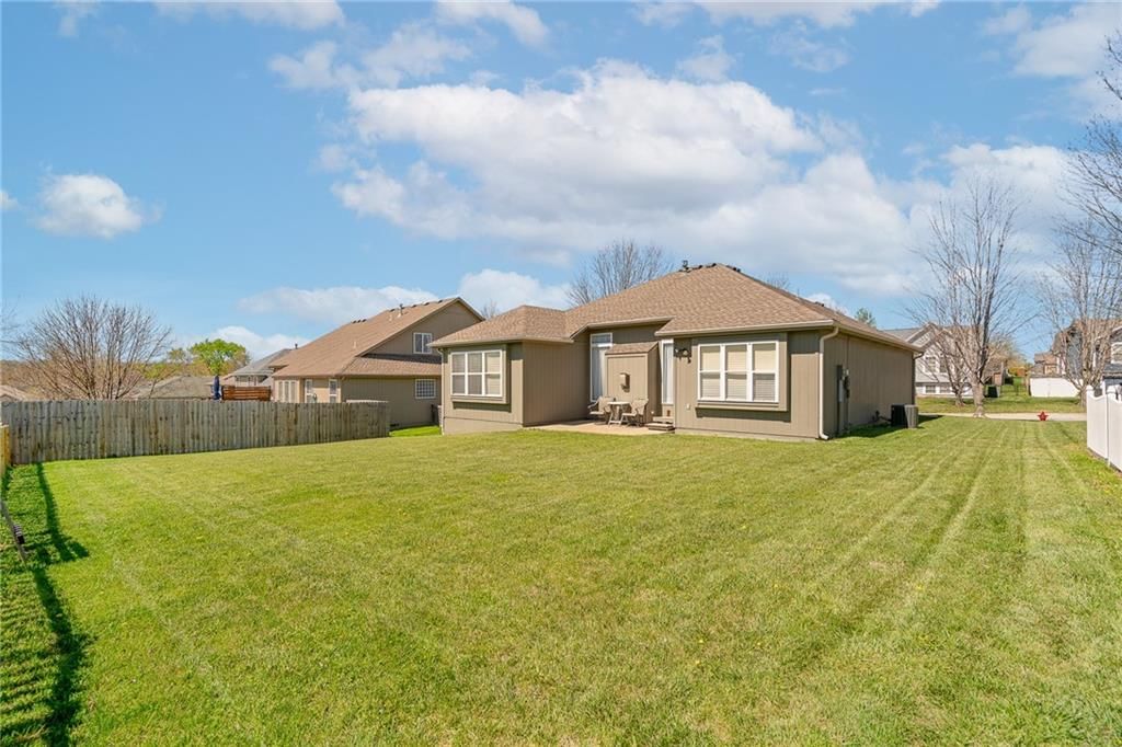 955 NW Maplewood Court — photo 30