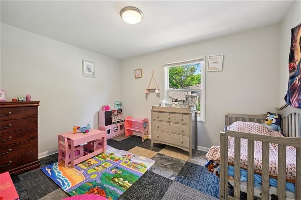 919 Walnut Street — photo 14