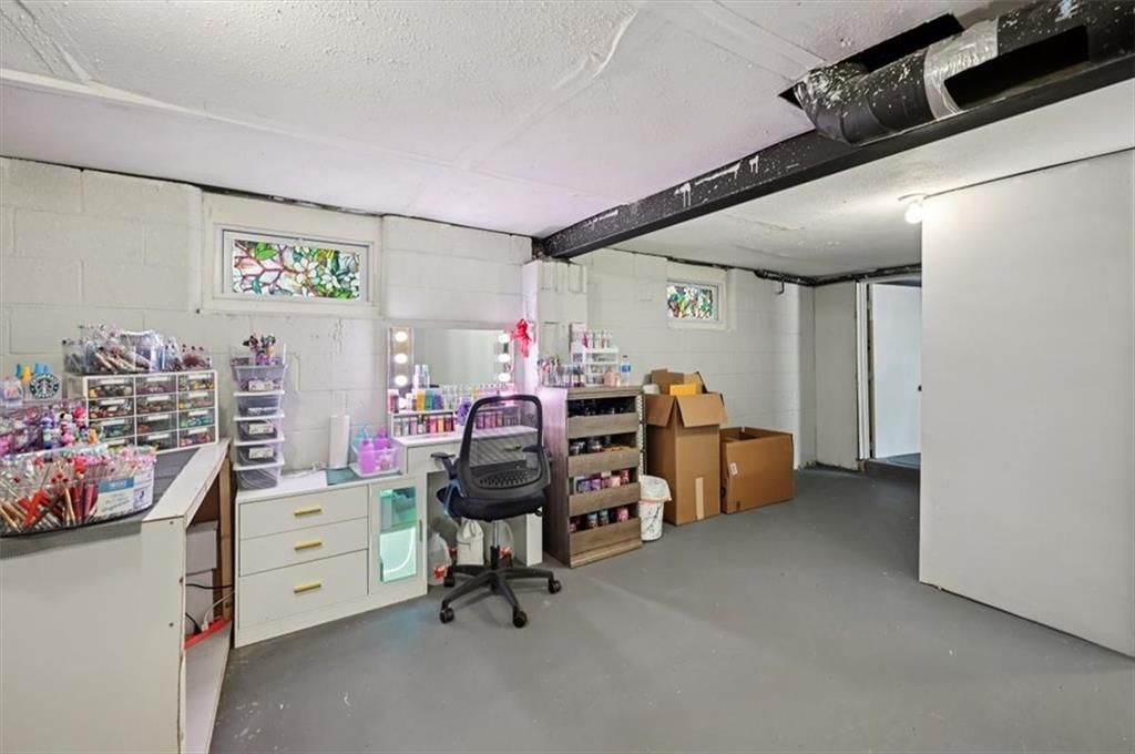 919 Walnut Street — photo 17