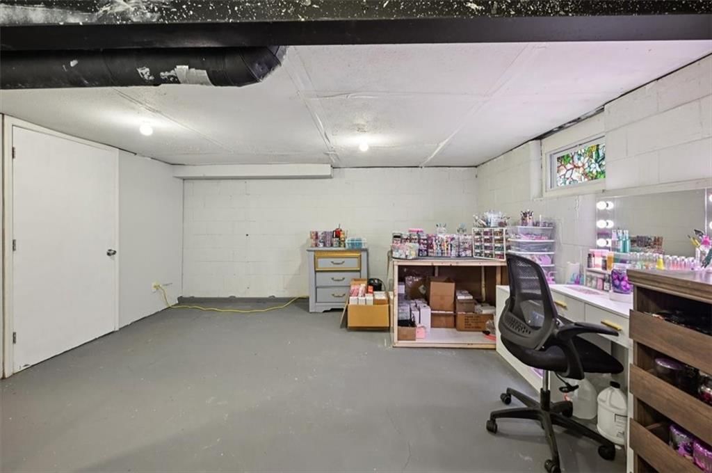 919 Walnut Street — photo 18