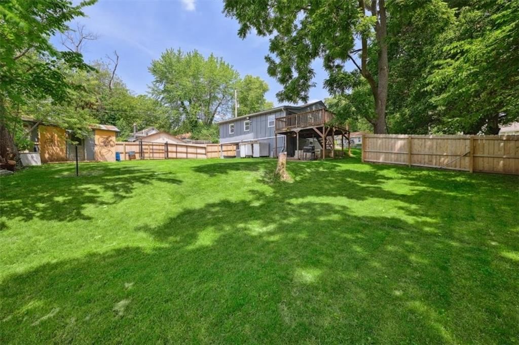 919 Walnut Street — photo 26