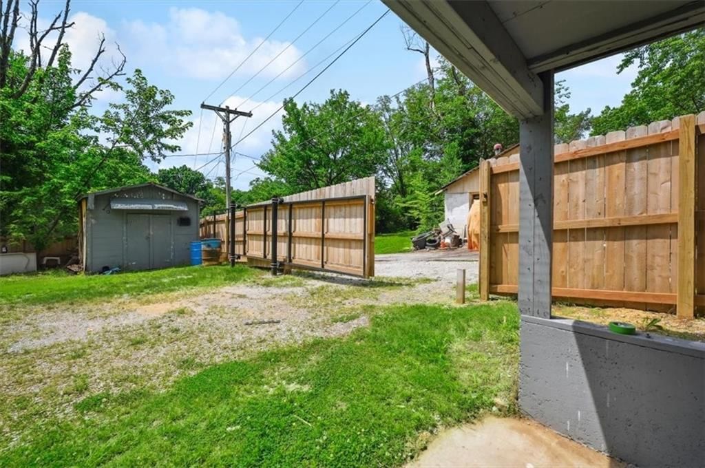 919 Walnut Street — photo 27