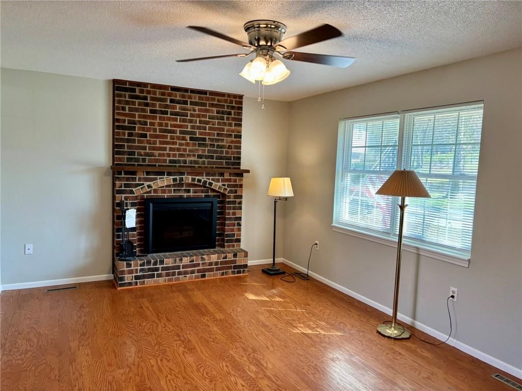 102 Cottonwood Close Street — photo 7