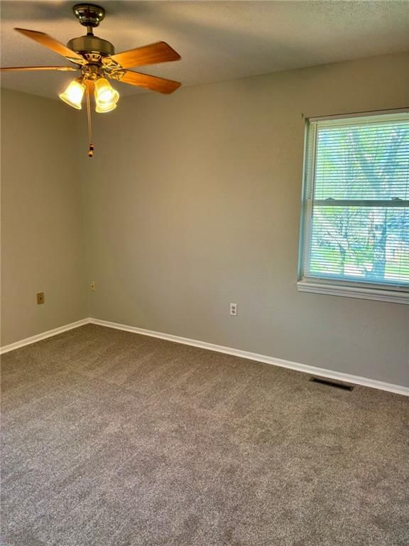 102 Cottonwood Close Street — photo 14
